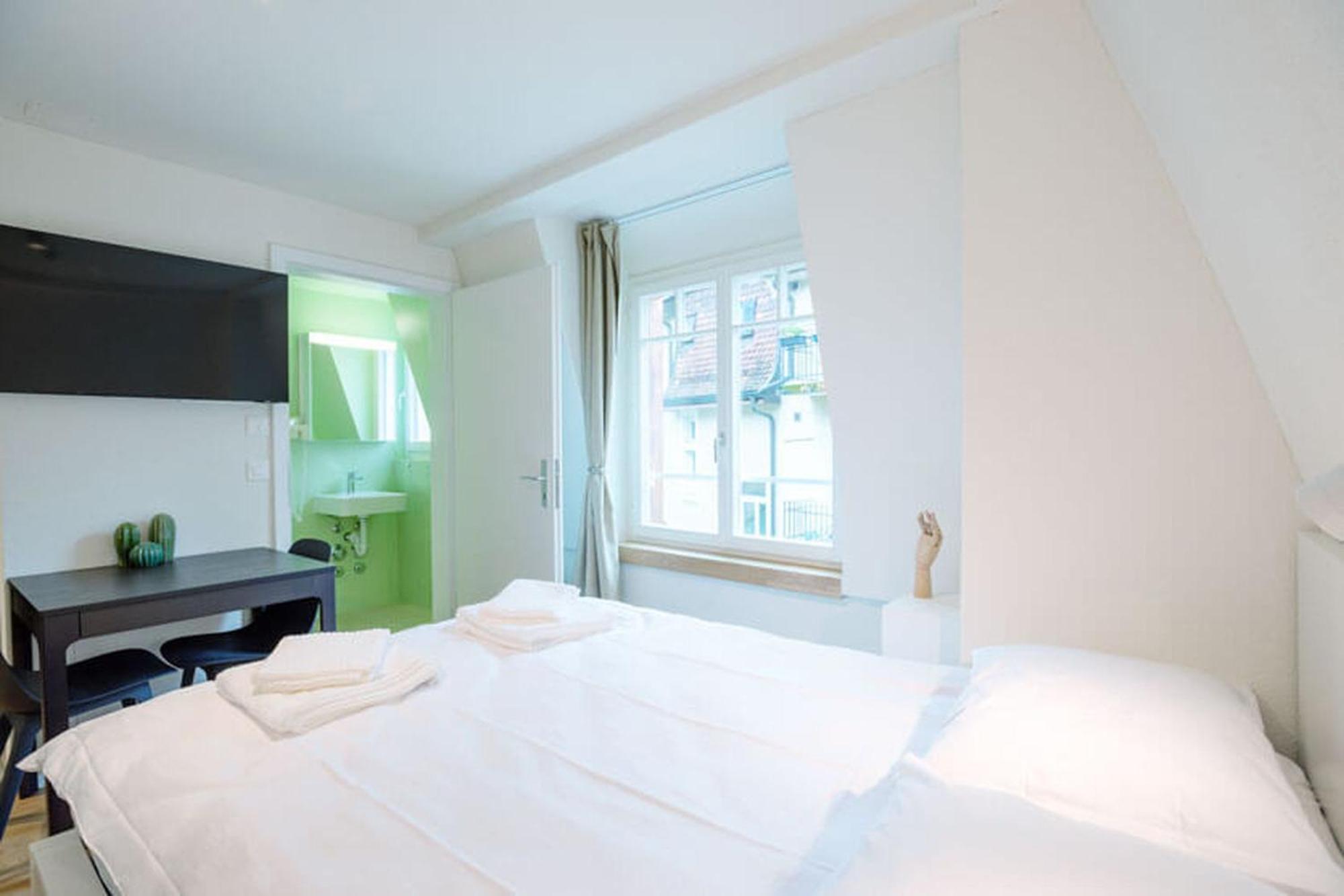 Hitrental Riesbach Apartments Zürich Buitenkant foto