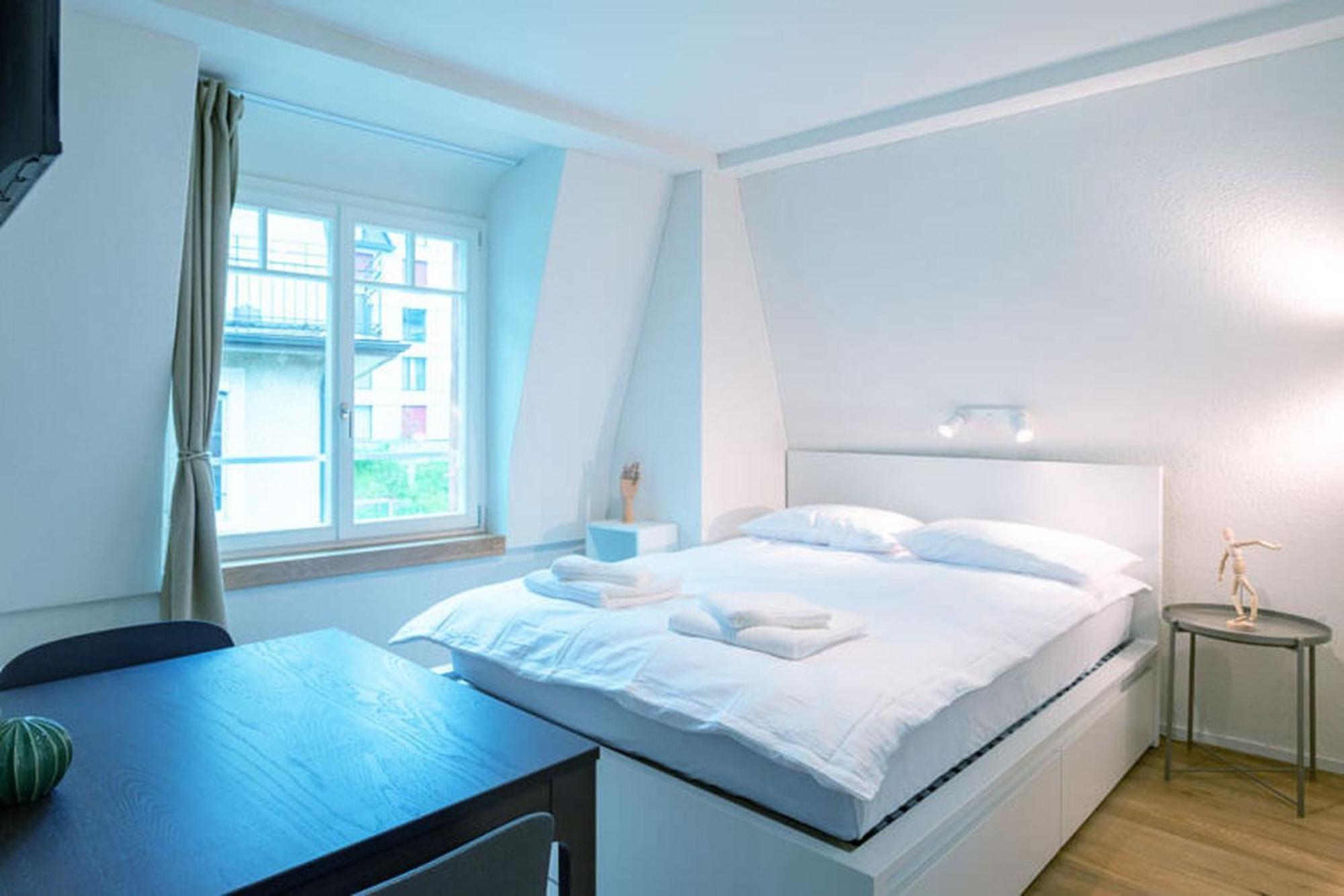 Hitrental Riesbach Apartments Zürich Buitenkant foto